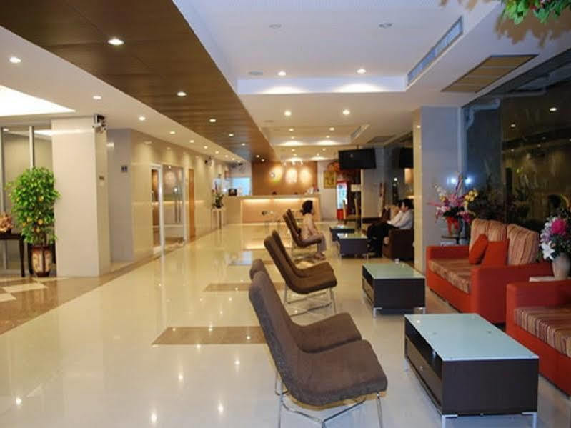 Three Seasons Bangkok Hotel Buitenkant foto